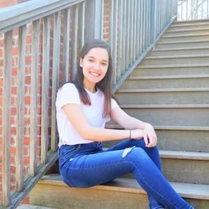 Meet your Posher, Alana